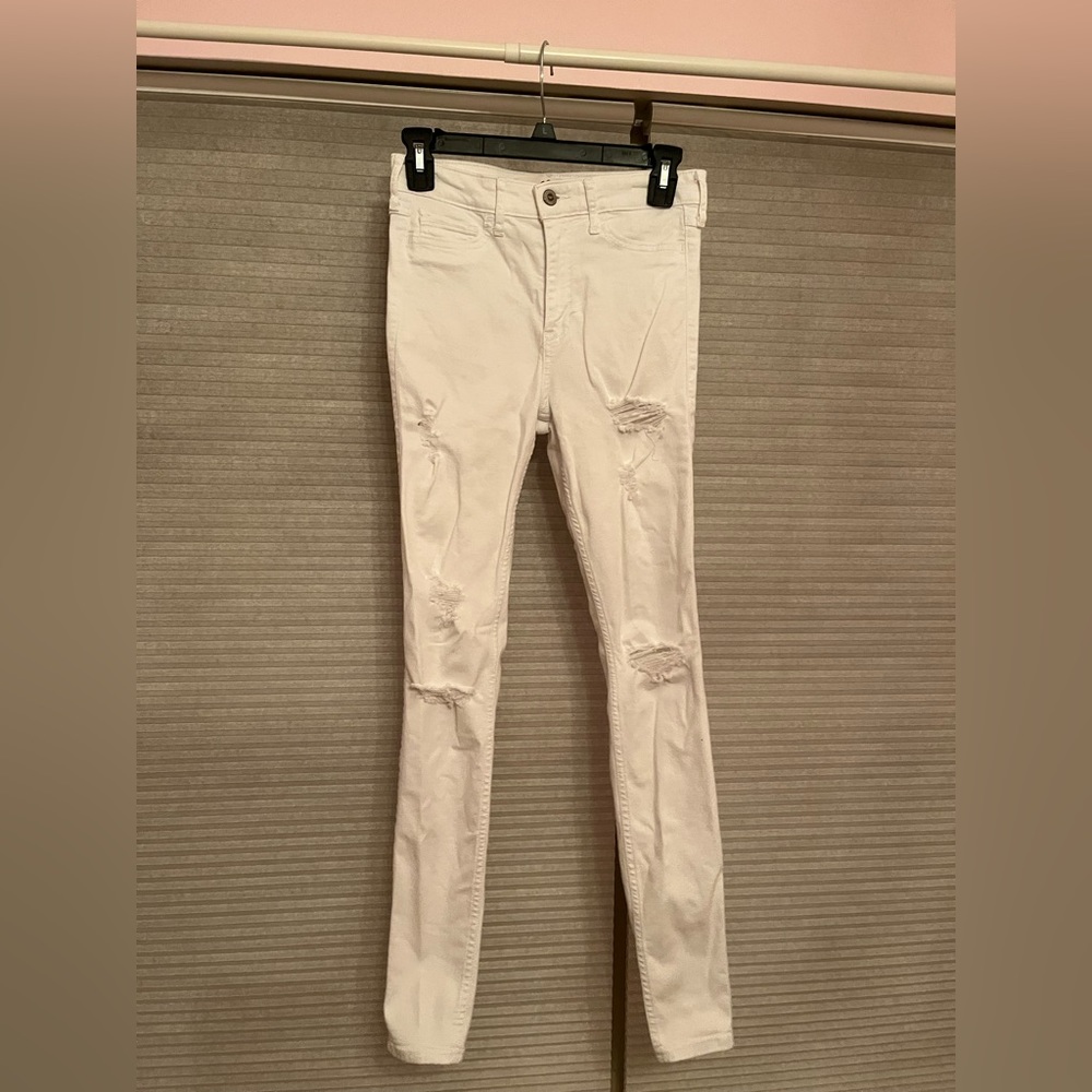 hollister ripped jeans